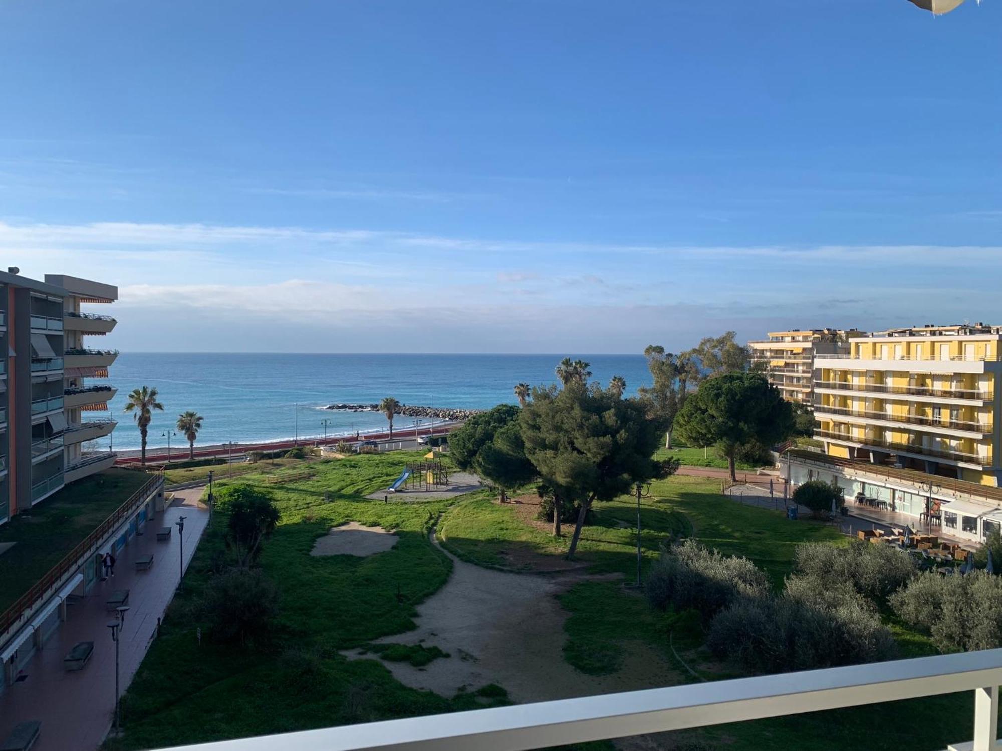Mare 5 Apartment Ventimiglia Exterior photo